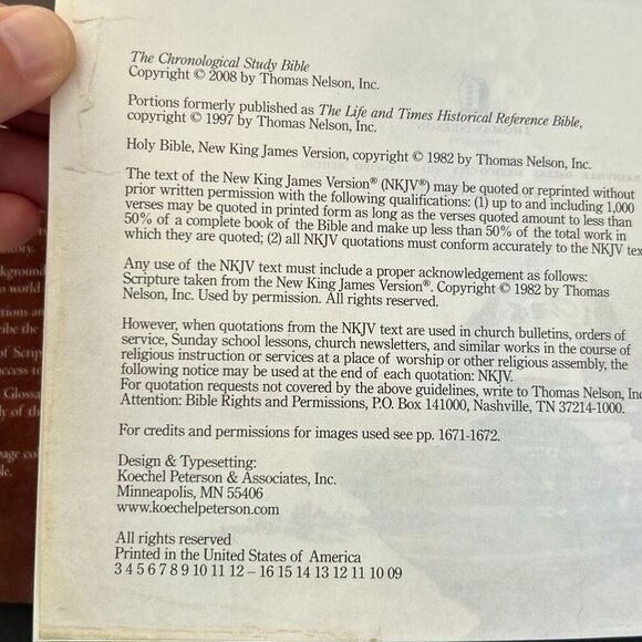 Chronological Study Bible NKJV New King James Version Thomas Nelson Hardcover - Picture 5 of 8
